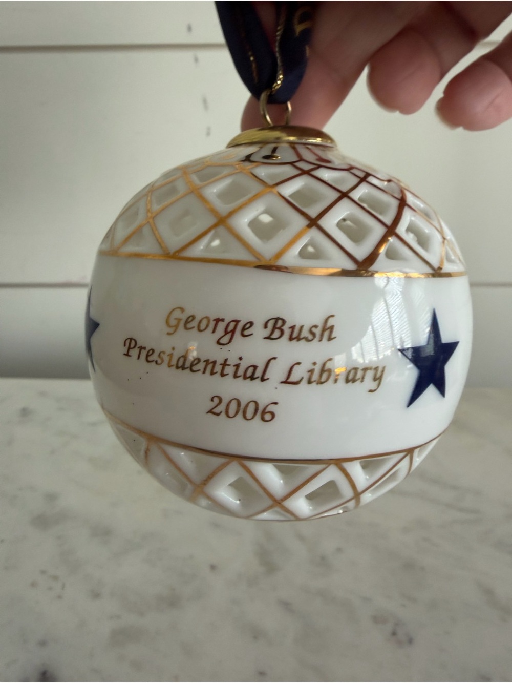 George Bush Presidential Library 2006 Commemorative Porcelain Openwork Ornament